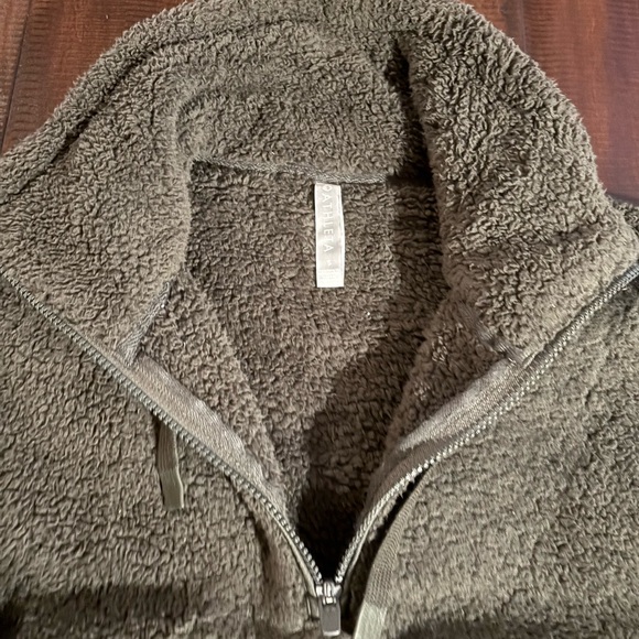 Athleta women’s 1/4 zip fleece - Picture 3 of 8